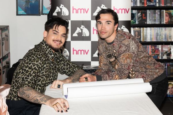 Créditos: James McCauley & Nick Allan (HMV)
