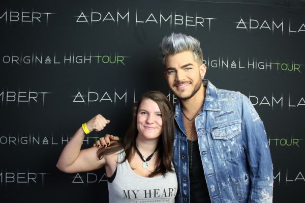 Créditos: Adam Lambert Fans
