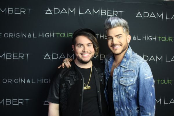 Créditos: Adam Lambert Fans
