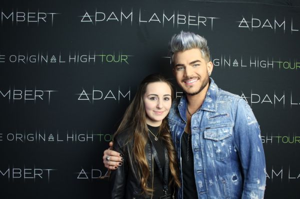 Créditos: Adam Lambert Fans

