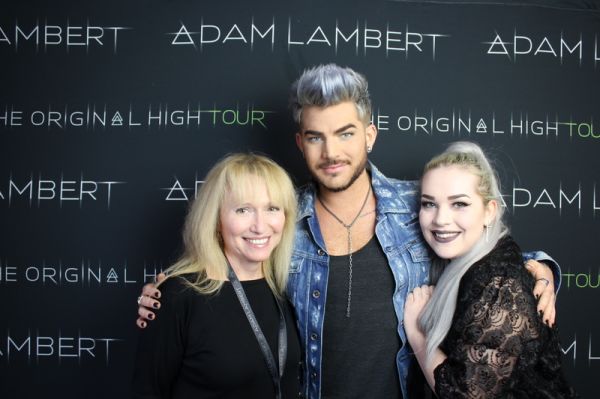 Créditos: Adam Lambert Fans
