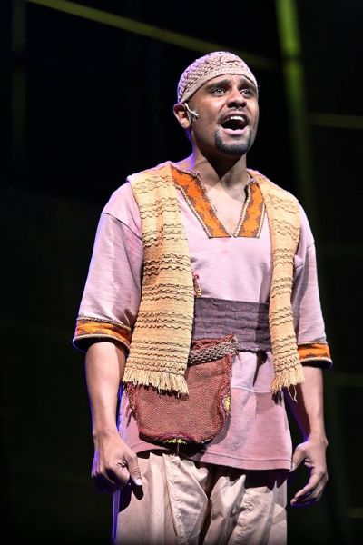 Créditos: Moonlight Stage Productions
