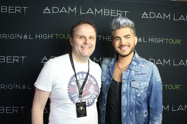 Créditos: Adam Lambert Fans
