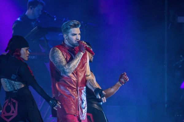 Créditos: @adamlambert_pic
