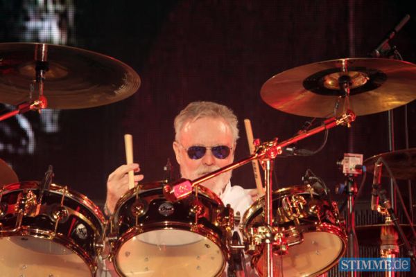 Créditos: Jürgen Senghaas (Stimme)

