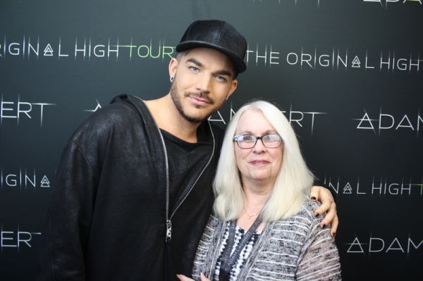 Créditos: Adam Lambert Fans

