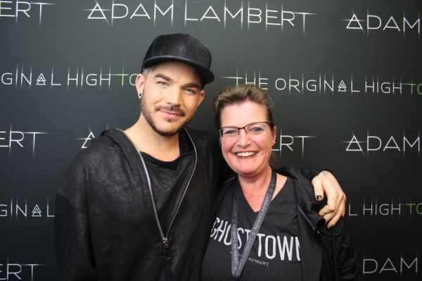Créditos: Adam Lambert Fans

