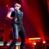 15a2_Custom_Made_lightloveadam.jpg