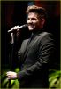 Nome da imagem=adam-lambert-darren-criss-perform-at-family-equality-council-dinner-14.jpg
Tamanho=152KB
Dimensão=848x1222
Data Envio=09 Fev, 2014 adam-lambert-darren-criss-perform-at-family-equality-council-dinner-14.jpg
