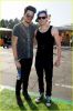 Nome da imagem=adam-lambert-hammer-time-at-just-jared-summer-kick-off-party-presented-by-mcdonalds-18.jpg
Tamanho=294KB
Dimensão=817x1222
Data Envio=04 Jun, 2013 adam-lambert-hammer-time-at-just-jared-summer-kick-off-party-presented-by-mcdonalds-18.jpg