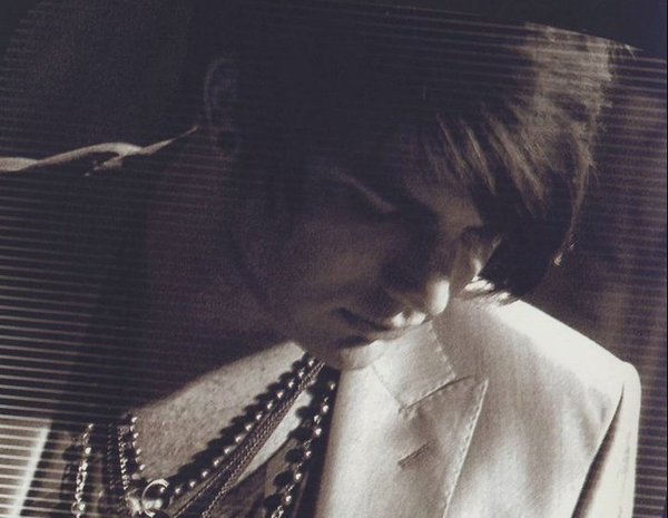 15/03
AI 2009 Tour Album
