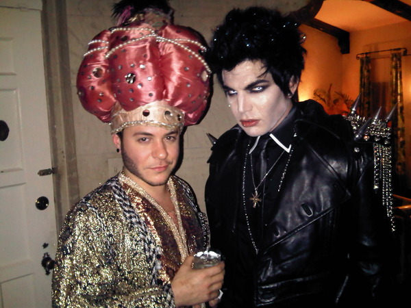 Adam e Ferras AlQaisi 
