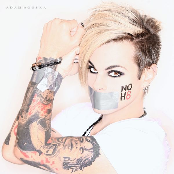Tommy Joe Ratliff
Créditos: NOH8 Campaign / Photo by Adam Bouska
