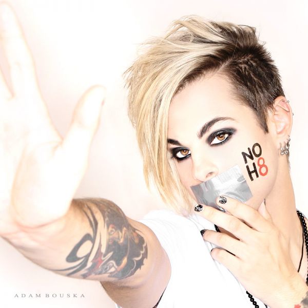 Tommy Joe Ratliff
Créditos: NOH8 Campaign / Photo by Adam Bouska
