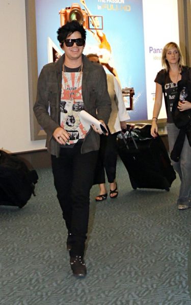 adam-lambert-040710-6.jpg