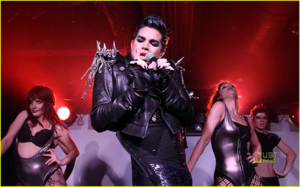 adam-lambert-tokyo-club-eleven-08.jpg