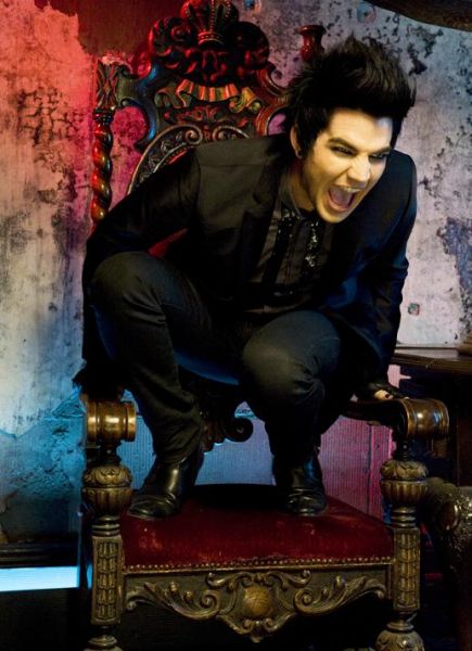 03/09
Créditos: Adam Lambert Photo Album / The Fuzzy Tube
