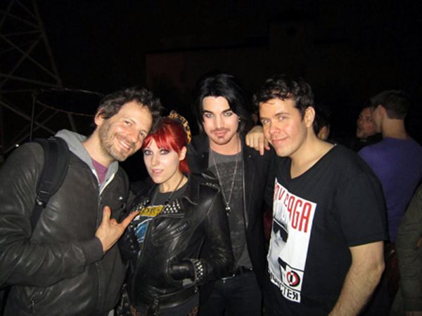 09/01
Créditos: Adam Lambert TV
